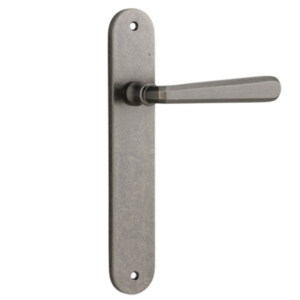 Copenhagen Levers on Oval Backplate (iver)