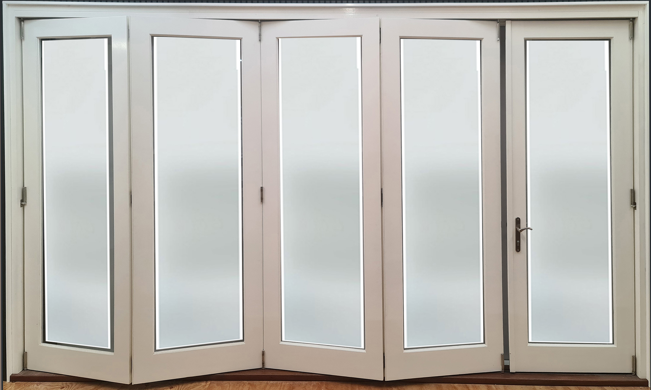 Bi-Fold Doors image