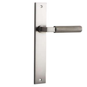 Brunswick Levers on Rectangular Backplate (iver)