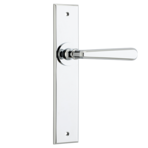 Copenhagen Levers on Chamfered Backplate (iver)